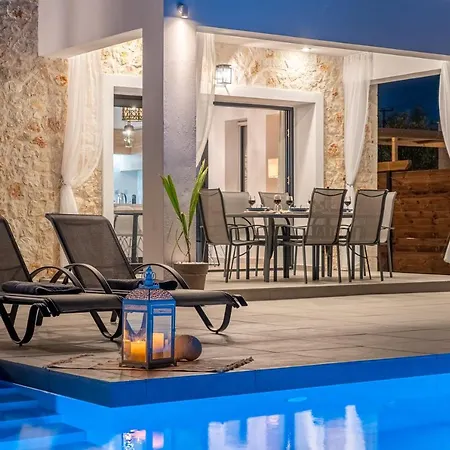 Diosas Luxury Villa Andipata