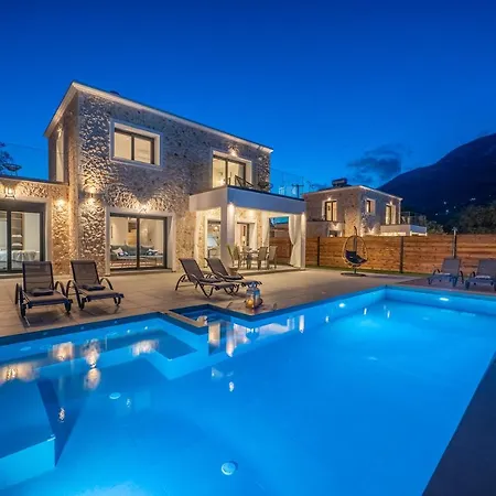 Diosas Luxury Villa *